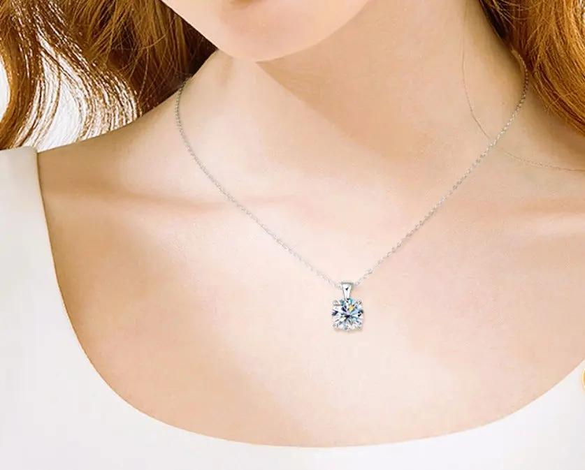 IWAMON-BIJOUX - Collier Moissanite 18 carat - Élégance intemporelle IWAMON-BIJOUX