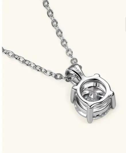 IWAMON-BIJOUX - Collier Moissanite 18 carat - Élégance intemporelle IWAMON-BIJOUX