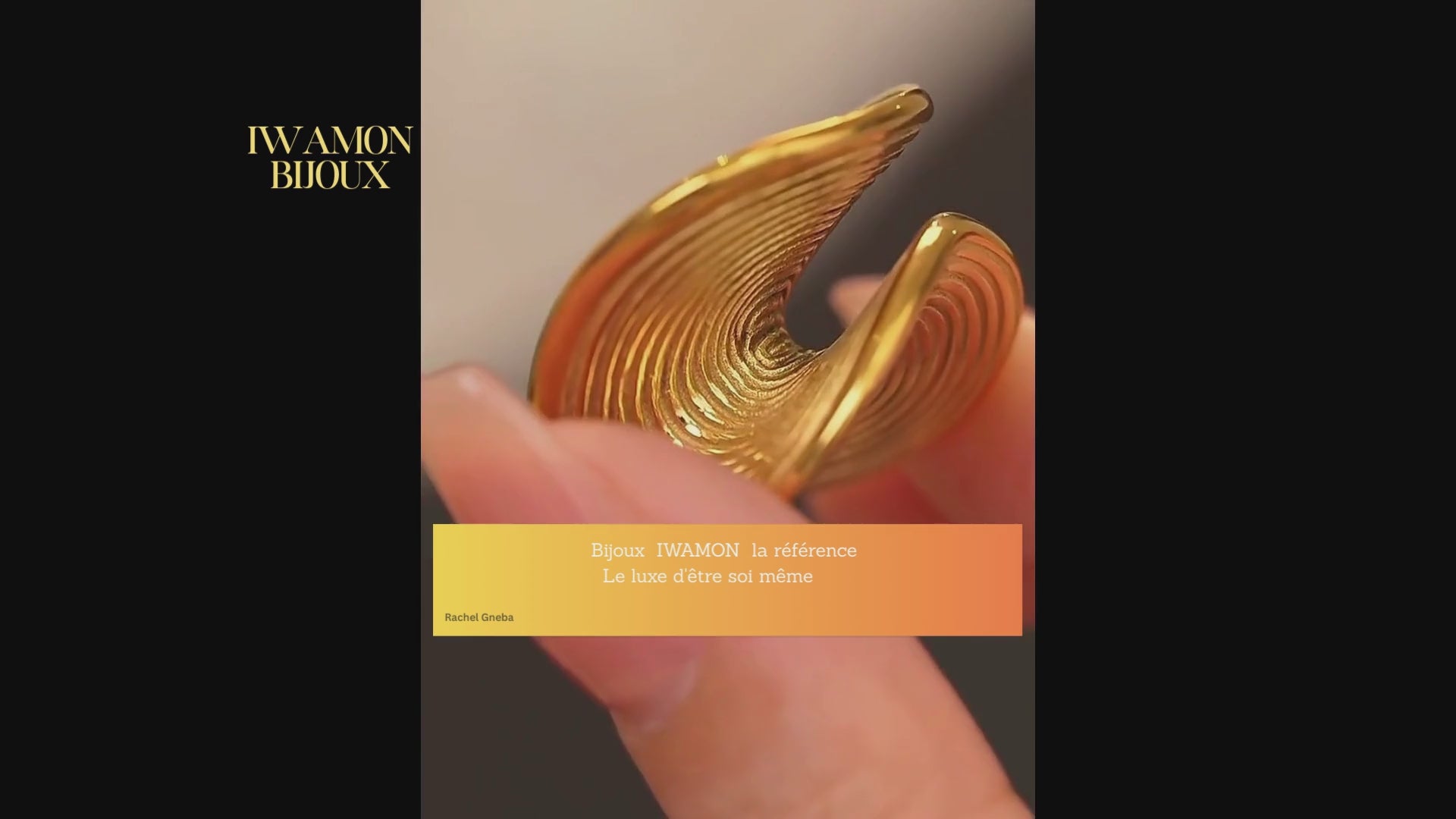 Créoles Dorées- Bijoux Femme - Boucles d'Oreilles Plaqué Or 18K Effet Spirale